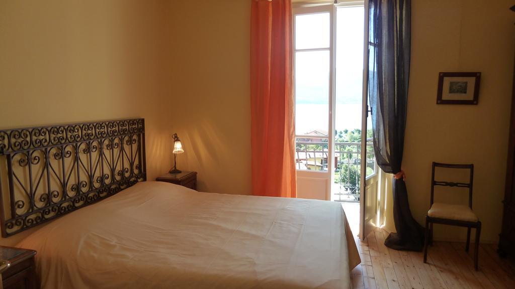 B&B Casa Forster カンネロ・リヴィエーラ 部屋 写真